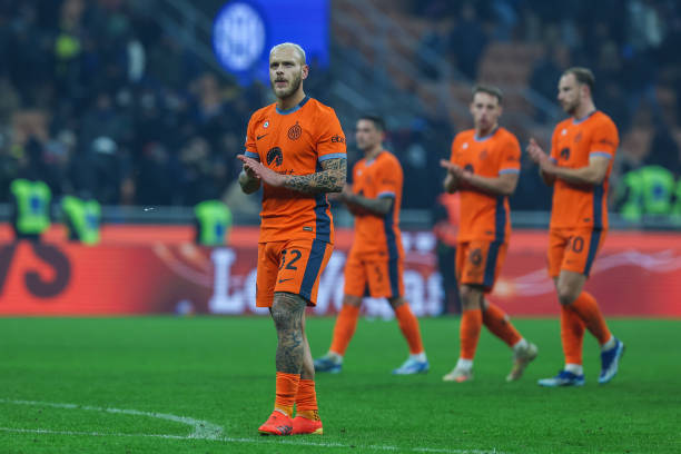 他们不仅在 他们不仅在